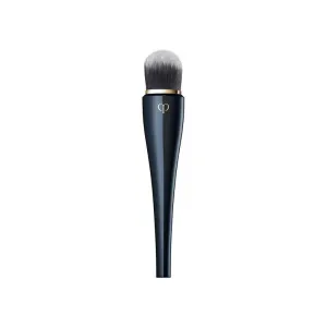 Clé de Peau Beauté Light Coverage Foundation Brush