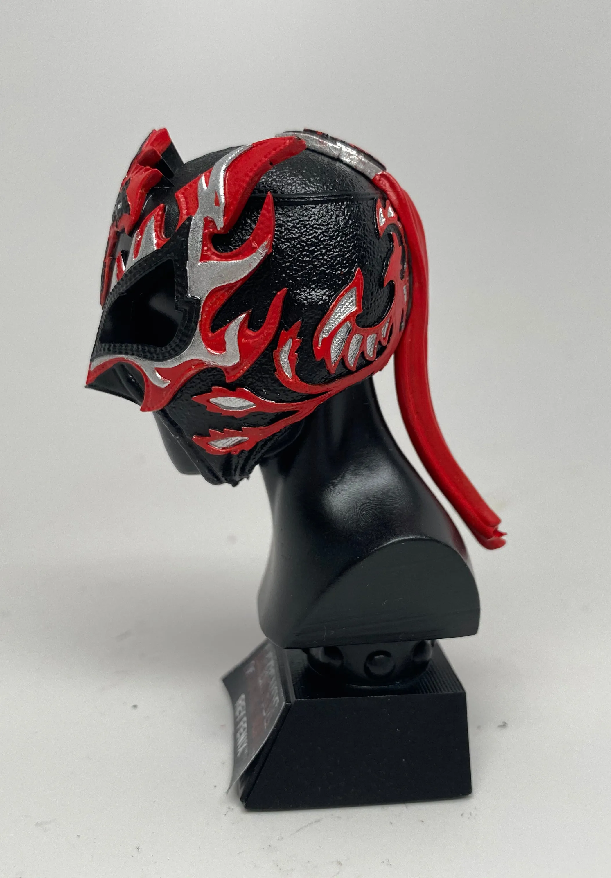 Legends of Lucha Libre: Mystery Mascaras Wave 1