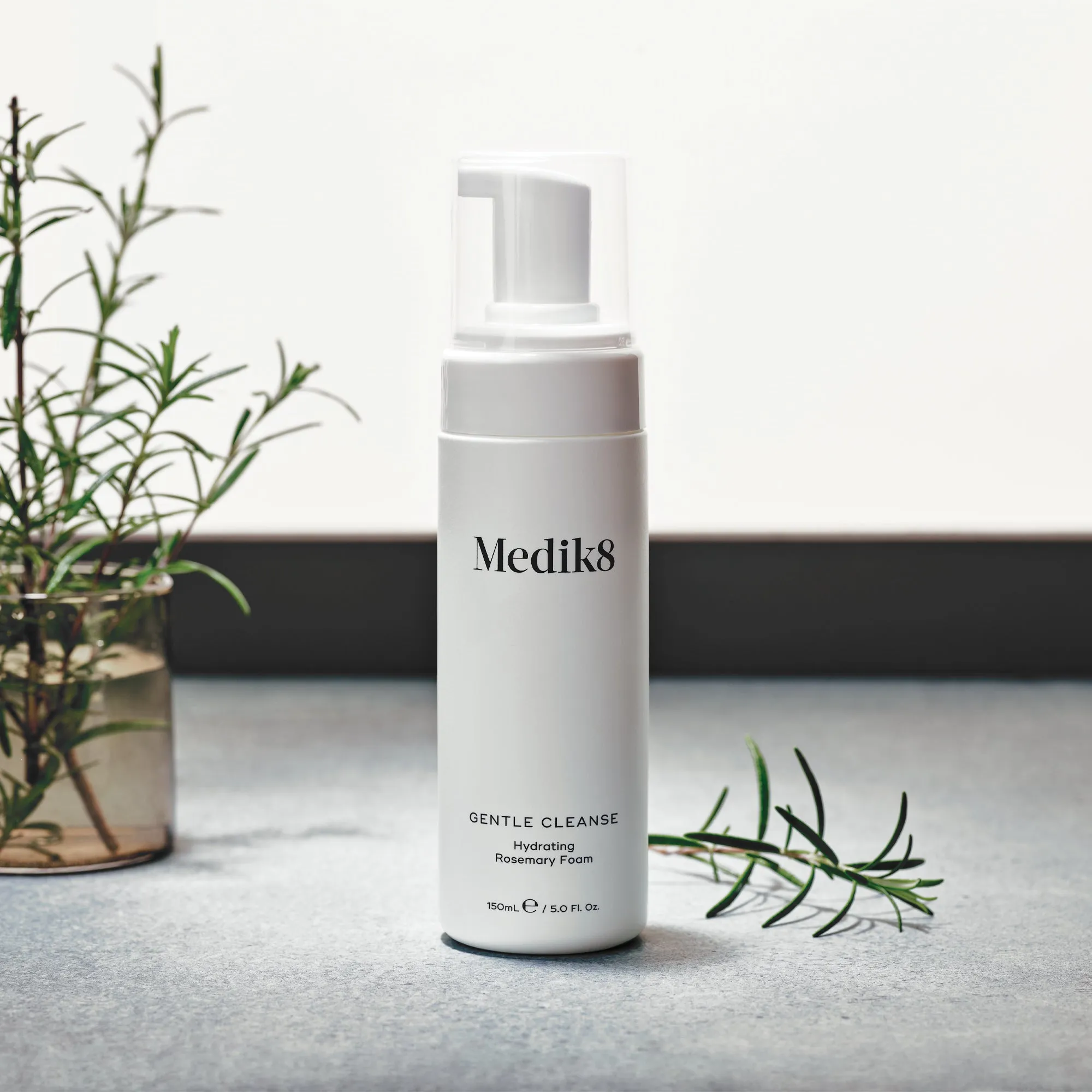 Medik8 | Gentle Cleanser (150ml)